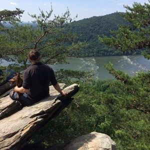 Meet your Posher, Brady